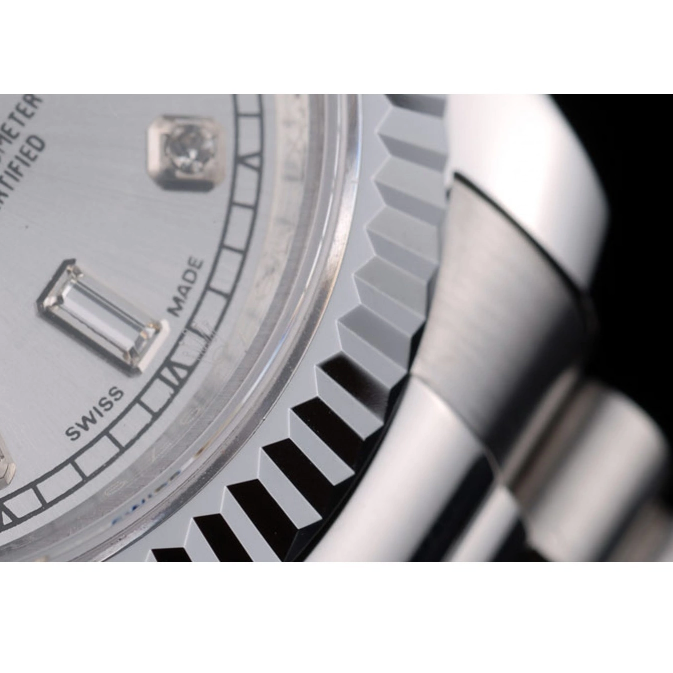 Aaa replica watch Bezel Rolex Swiss Ribbed Silver 41995 DayDate Stainless Steel Dial 0801